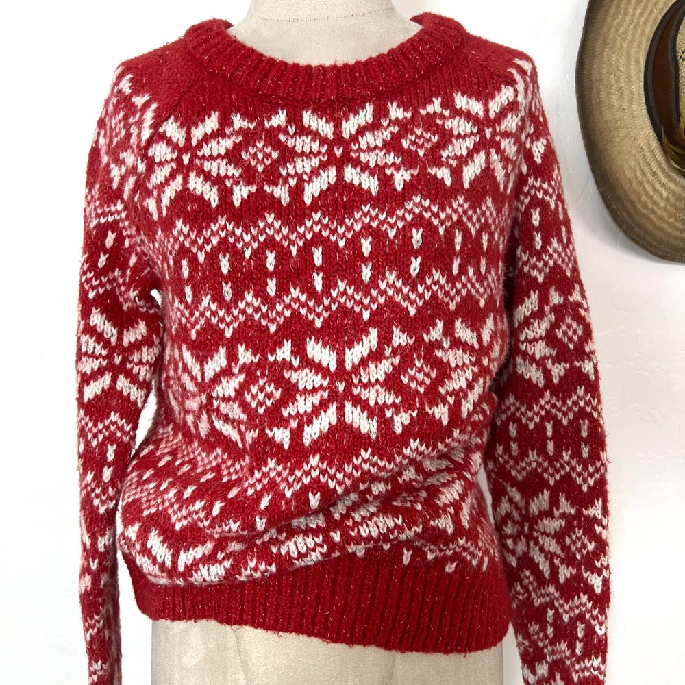Abercrombie & Fitch Red Fair Isle Sweater Snowflake Knit Holiday Crewneck S
